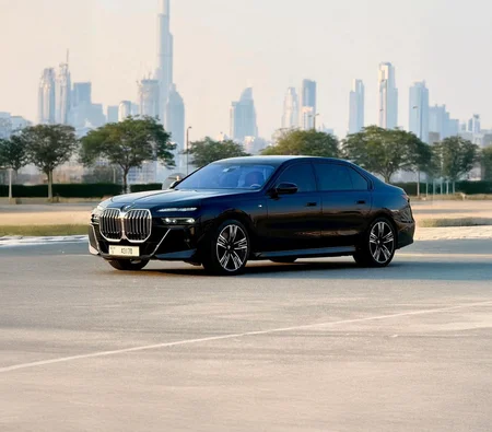 BMW 740i