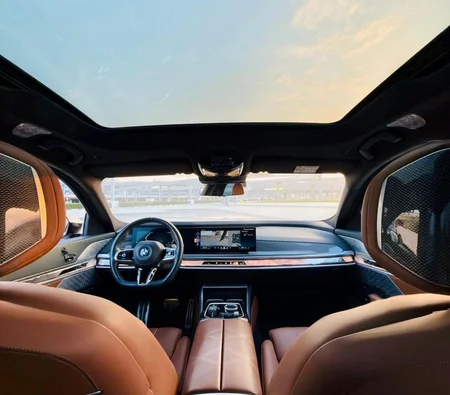 BMW 740i