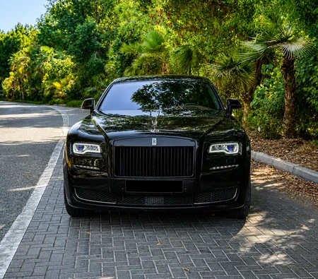 ROLL - ROYCE GHOST