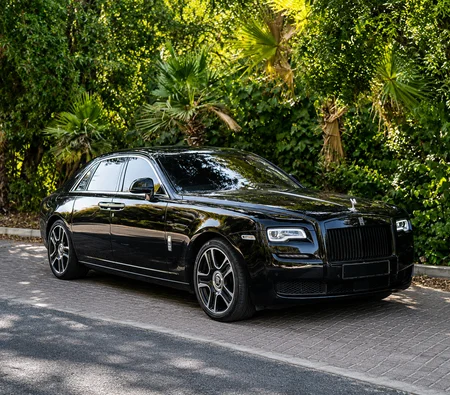 ROLL - ROYCE GHOST