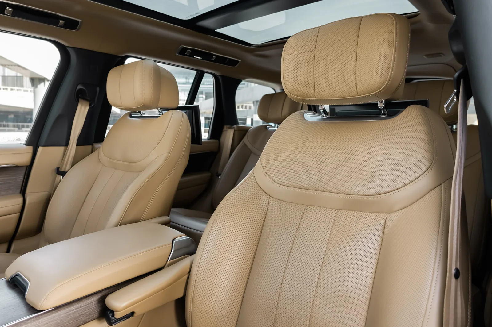 RANGE ROVER