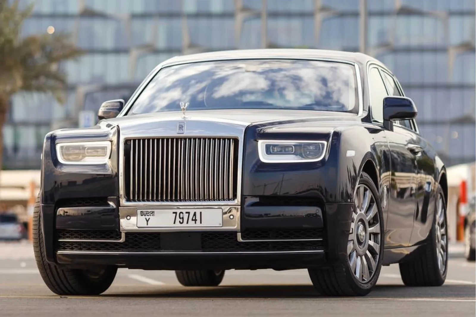 ROLLS-ROYCE PHANTOM - view 2
