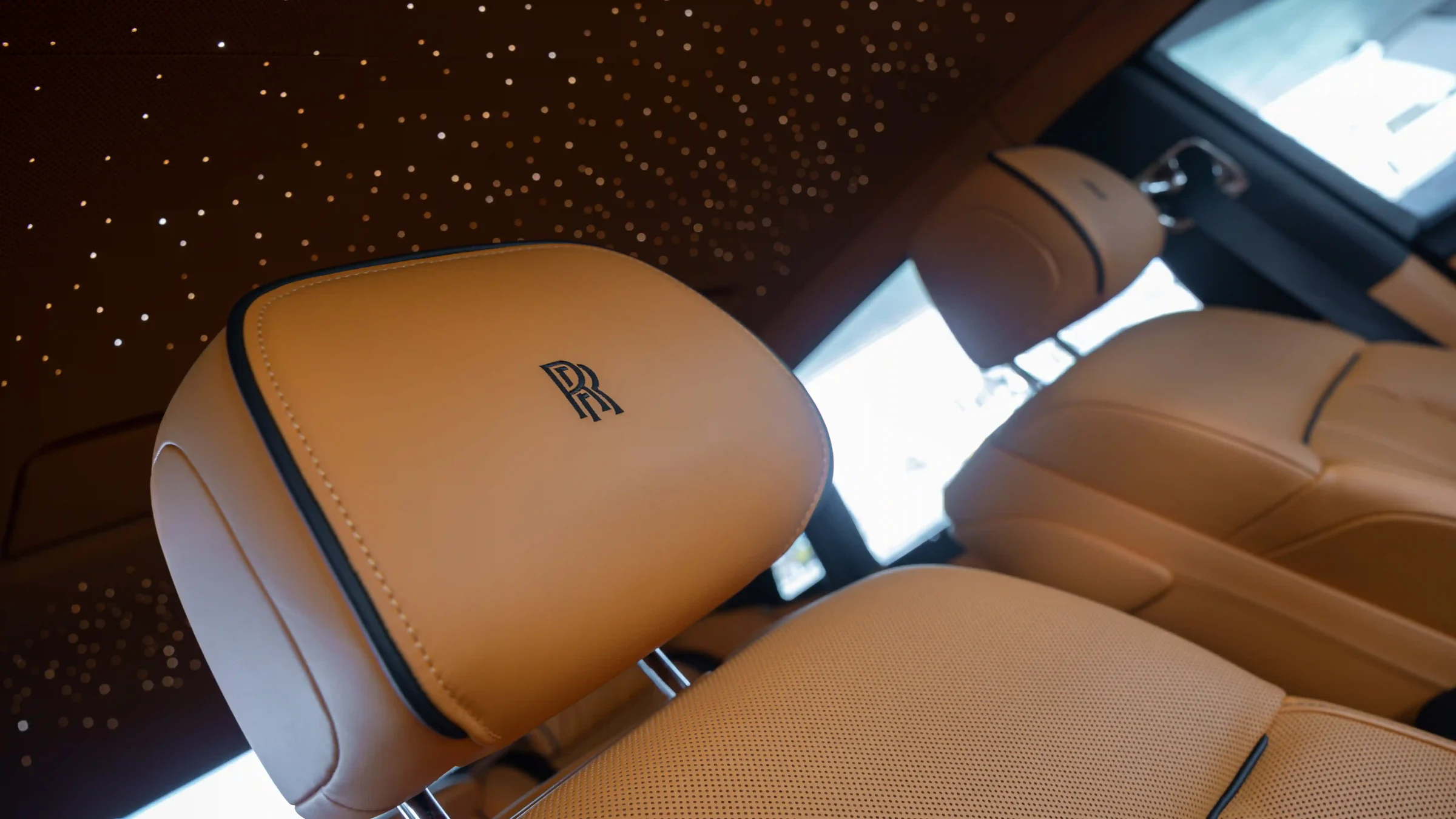 ROLLS-ROYCE PHANTOM - view 3