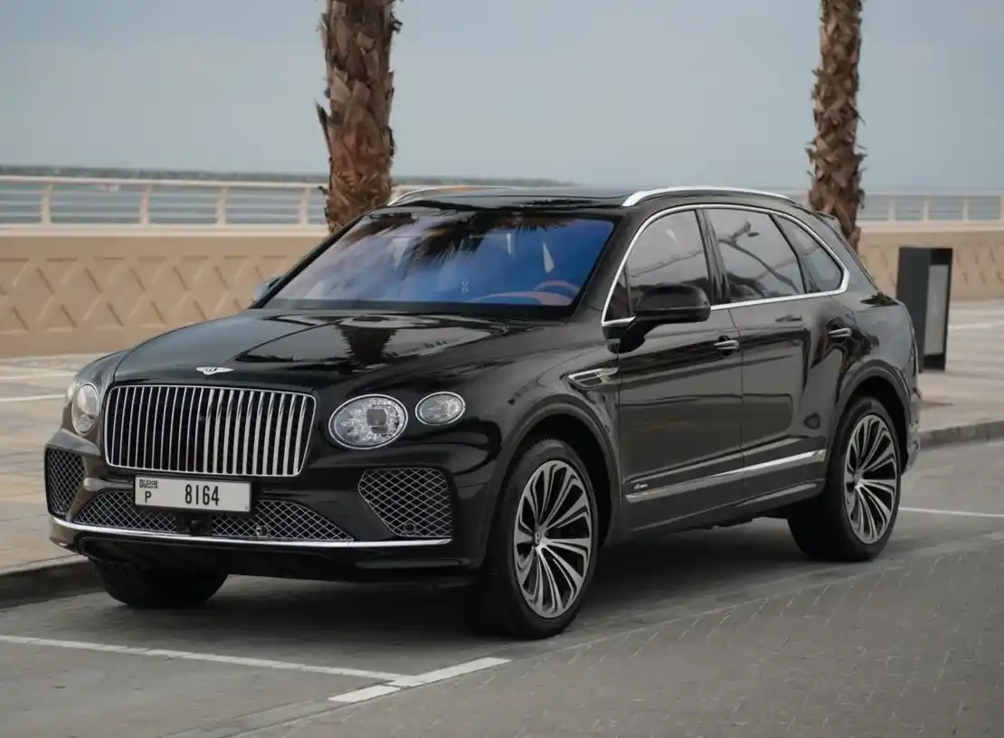 BENTLEY BENTAYGA - view 2